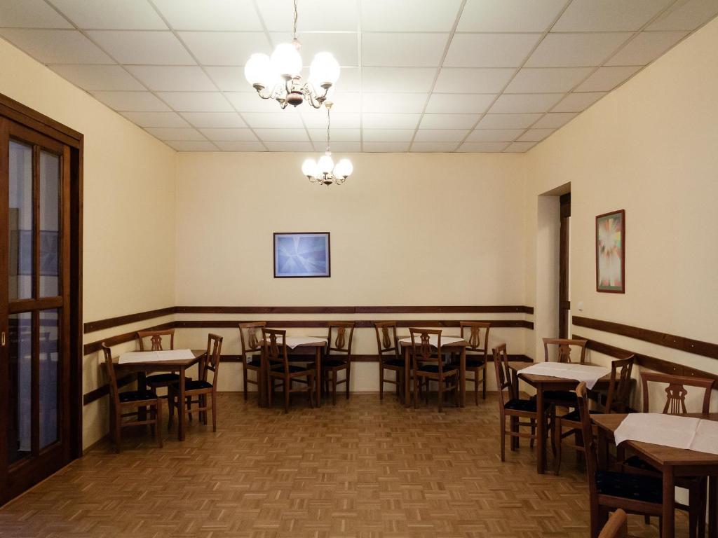 Penzion Maly Val Kroměříž エクステリア 写真